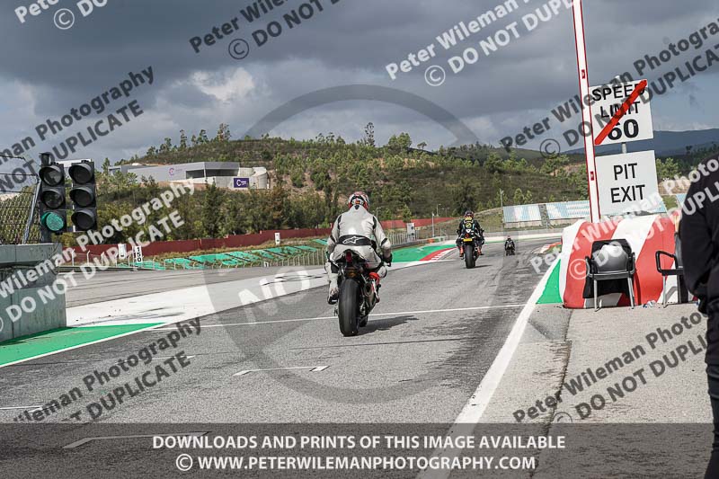 motorbikes;no limits;peter wileman photography;portimao;portugal;trackday digital images